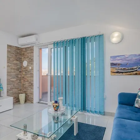 1 Bedroom Awesome In Stara Baška