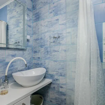Apartman 1 Bedroom Awesome In *